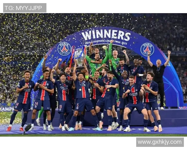 意甲赛场巴黎圣日耳曼强势3-0战胜波尔图全场沸腾瞬间回顾