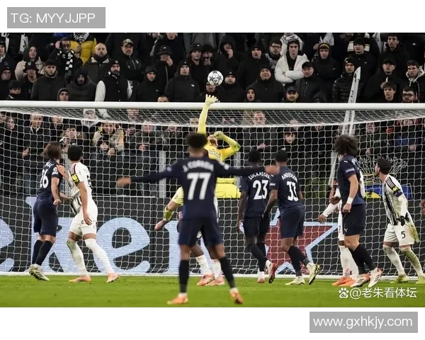 欧冠激战：尤文图斯逆转曼城红牌争议引发全场热议