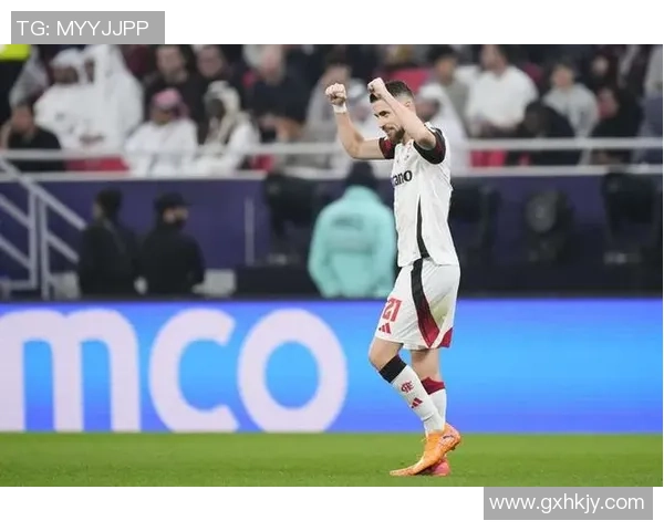 世界杯精彩对决巴黎圣日耳曼轻取AC米兰乌龙球成焦点引发转会热议