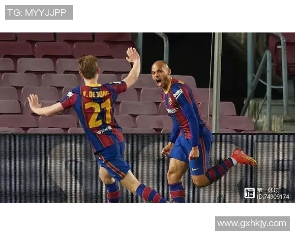 国王杯激战曼城小胜巴萨乌龙球成比赛转折点数据分析