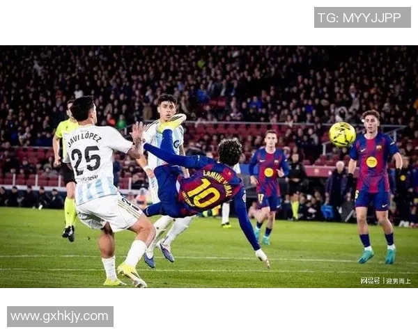 国王杯精彩对决切尔西逆转曼联红牌争议引发全场热议 国王杯精彩对决切尔西逆转曼联红牌争议引发全场热议