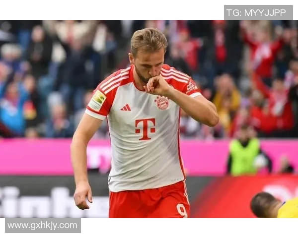 意甲焦点战拜仁小胜波尔图帽子戏法引发争议判罚全场沸腾