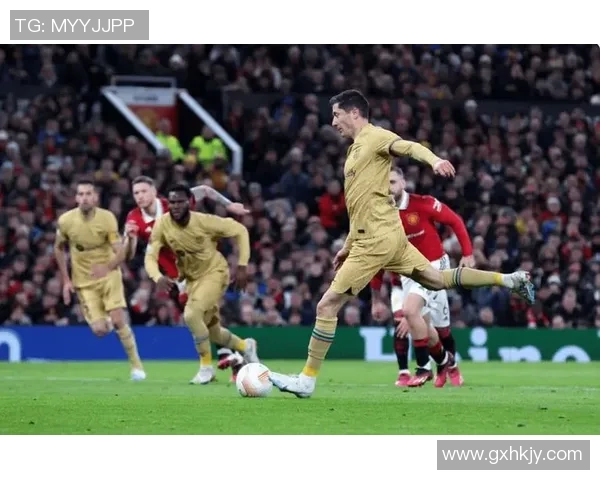 德甲惊天冷门巴萨逆袭曼联5比1补时进球点燃全场激情 德甲惊天冷门巴萨逆袭曼联5比1补时进球点燃全场激情