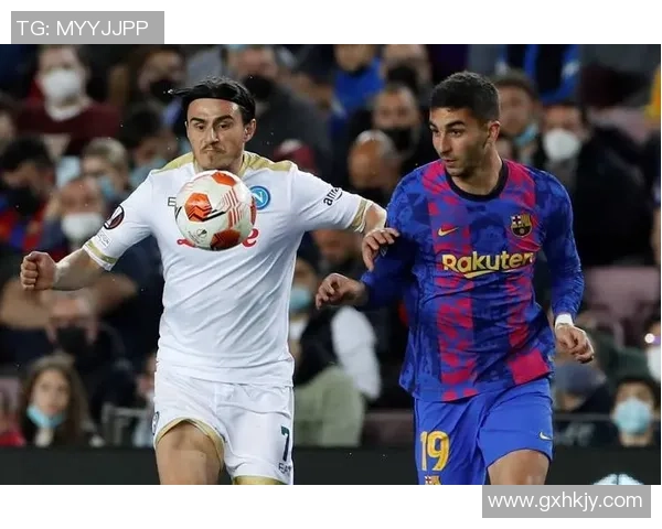 巴萨友谊赛小胜那不勒斯全场焦点瞬间引发热议与反思