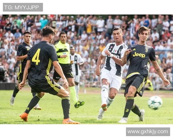 尤文图斯惊天逆袭以6比2横扫拜仁创历史冷门引发全场狂欢 尤文图斯惊天逆袭以6比2横扫拜仁创历史冷门引发全场狂欢