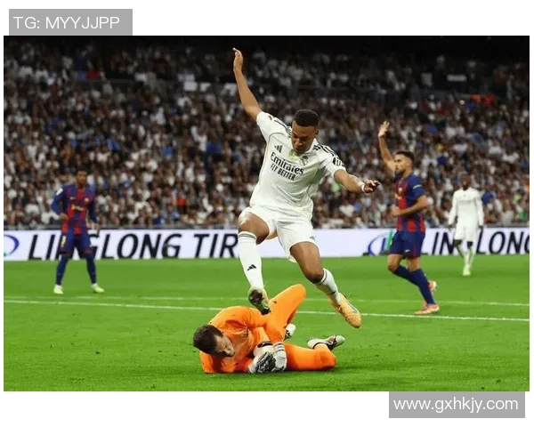 意甲经典对决巴萨惊险战胜皇马神扑瞬间成比赛转折点 意甲经典对决巴萨惊险战胜皇马神扑瞬间成比赛转折点