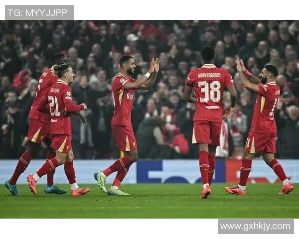 友谊赛尤文图斯与利物浦激战成平局绝杀瞬间引发全场热烈反响