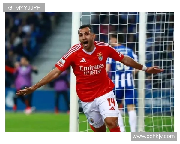 欧联杯激战本菲卡与热刺互交白卷补时瞬间引发全场狂欢