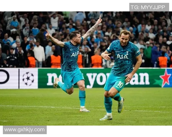 欧冠精彩对决里昂完胜热刺补时进球引爆全场激情瞬间分析 欧冠精彩对决里昂完胜热刺补时进球引爆全场激情瞬间分析