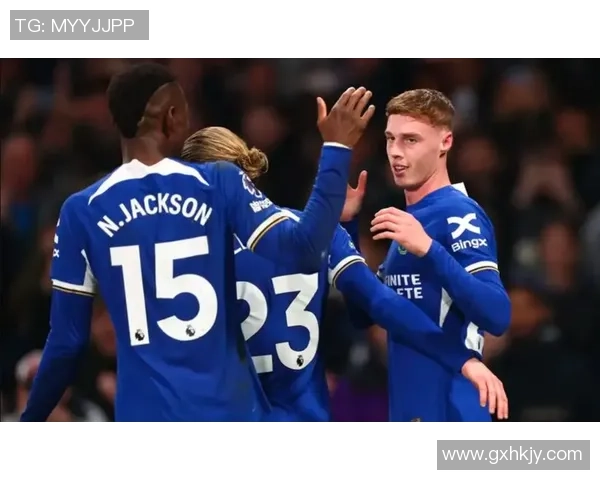 足总杯惊天逆转切尔西狂胜尤文图斯争议判罚引发全场热议