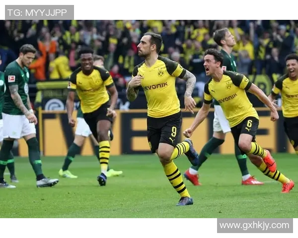 欧冠惊喜:那不勒斯逆转多特蒙德全场沸腾的精彩瞬间解析 欧冠惊喜:那不勒斯逆转多特蒙德全场沸腾的精彩瞬间解析