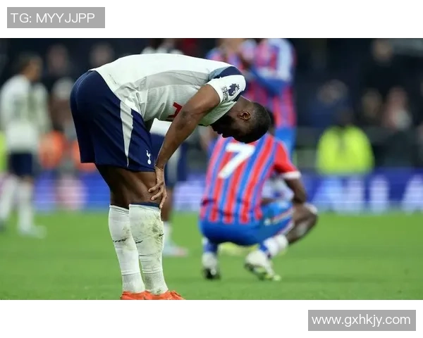 热刺逆袭波尔图上演经典大战历史冷门引发全场狂欢 热刺逆袭波尔图上演经典大战历史冷门引发全场狂欢