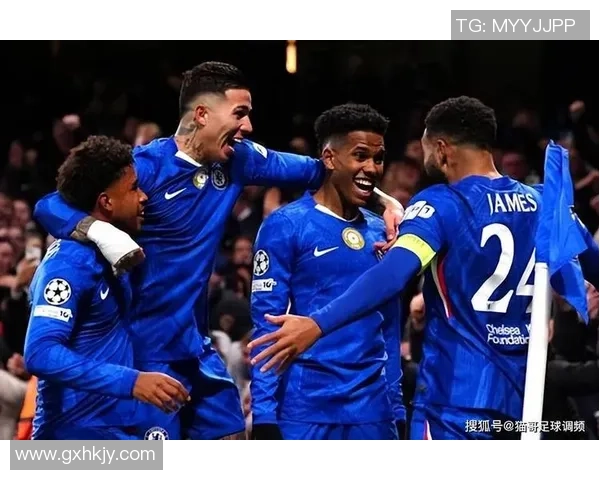 友谊赛切尔西与巴萨激战成平局补时进球瞬间点燃全场激情