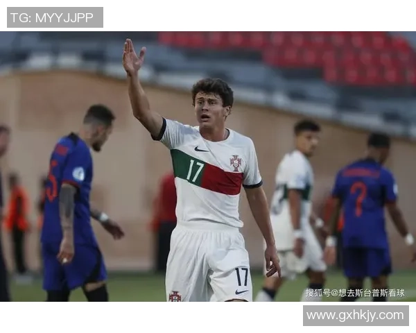 曼城大胜本菲卡五球狂潮点球争议引发全场热议