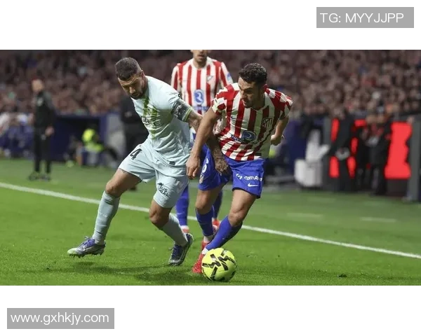 足总杯激战皇马与多特蒙德互交白卷乌龙球瞬间点燃全场激情 足总杯激战皇马与多特蒙德互交白卷乌龙球瞬间点燃全场激情