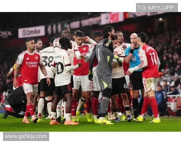 西甲焦点战阿森纳与马竞握手言和红牌事件引发全场热议